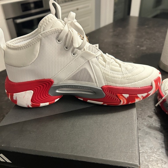 NWT Adidas Exhibit Select Mid Women’s 7.5 Basketball Shoes - Picture 7 of 15